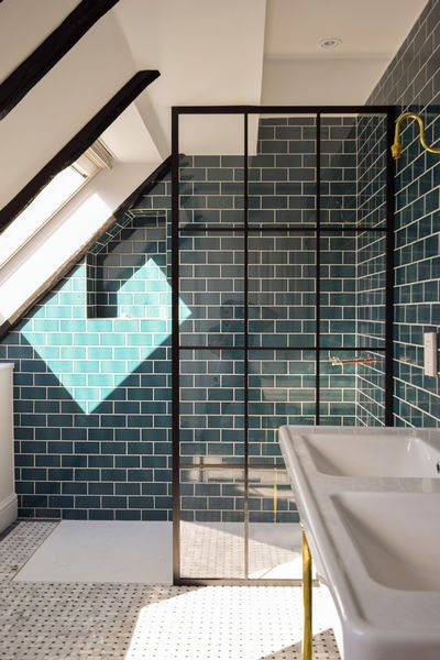 black grid shower screen